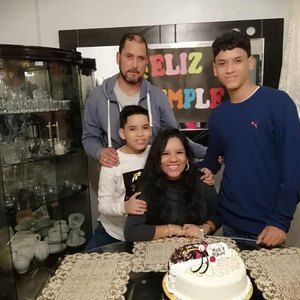 Meet your Posher, Manuel leonardo